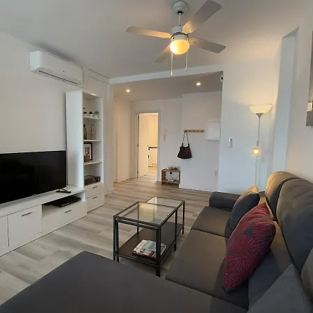 Apartment Stylish & Sunny With Pool *